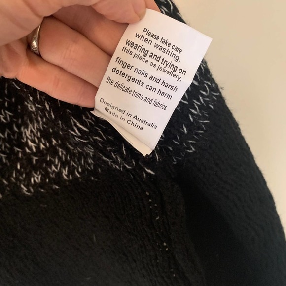 Revolve | Elliatt Ombré Long Open Front Cardigan - Picture 6 of 8